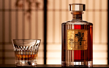 Suntory Hibiki 30 Years Old con Estuche