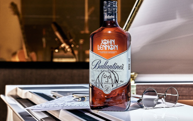 Ballantine's Finest John Lennon Edition