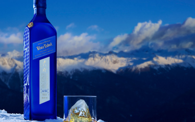 Johnnie Walker Blue Ice Chalet con Estuche Bolso